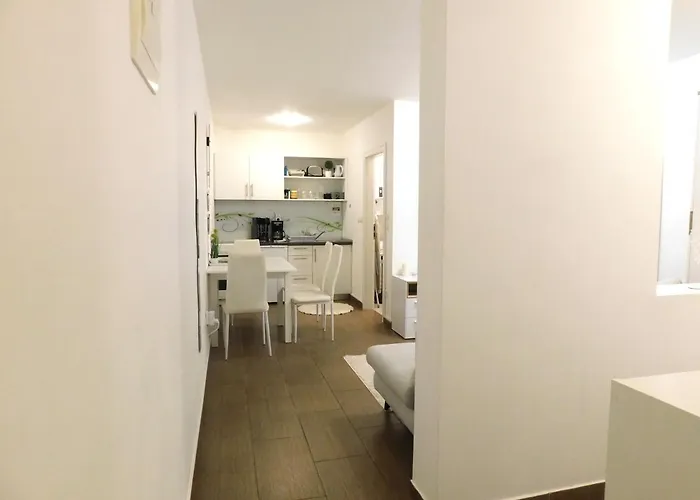 Modern Center Studio Under The Castle - Free Parking